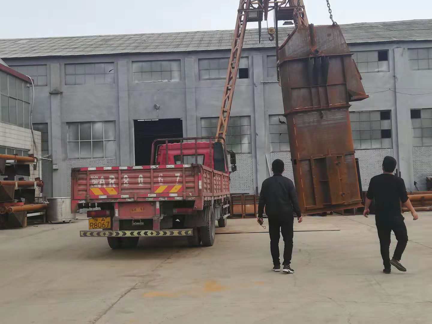 相應號召，NE15板鏈提升機原色出廠